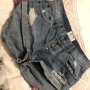 One Teaspoon and Free People Button Up Shorts Size 28